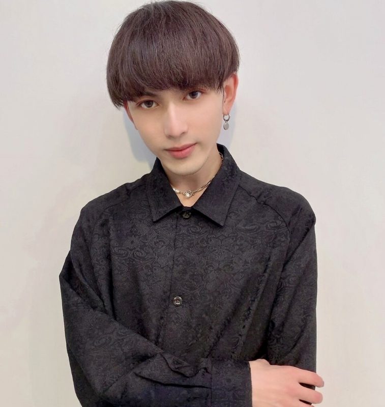 山田　航介