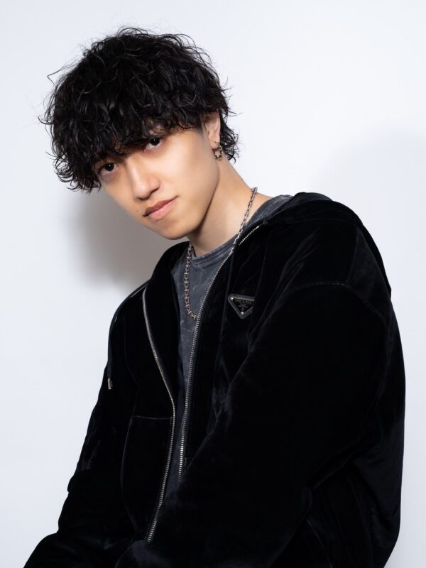 南川　 駿太